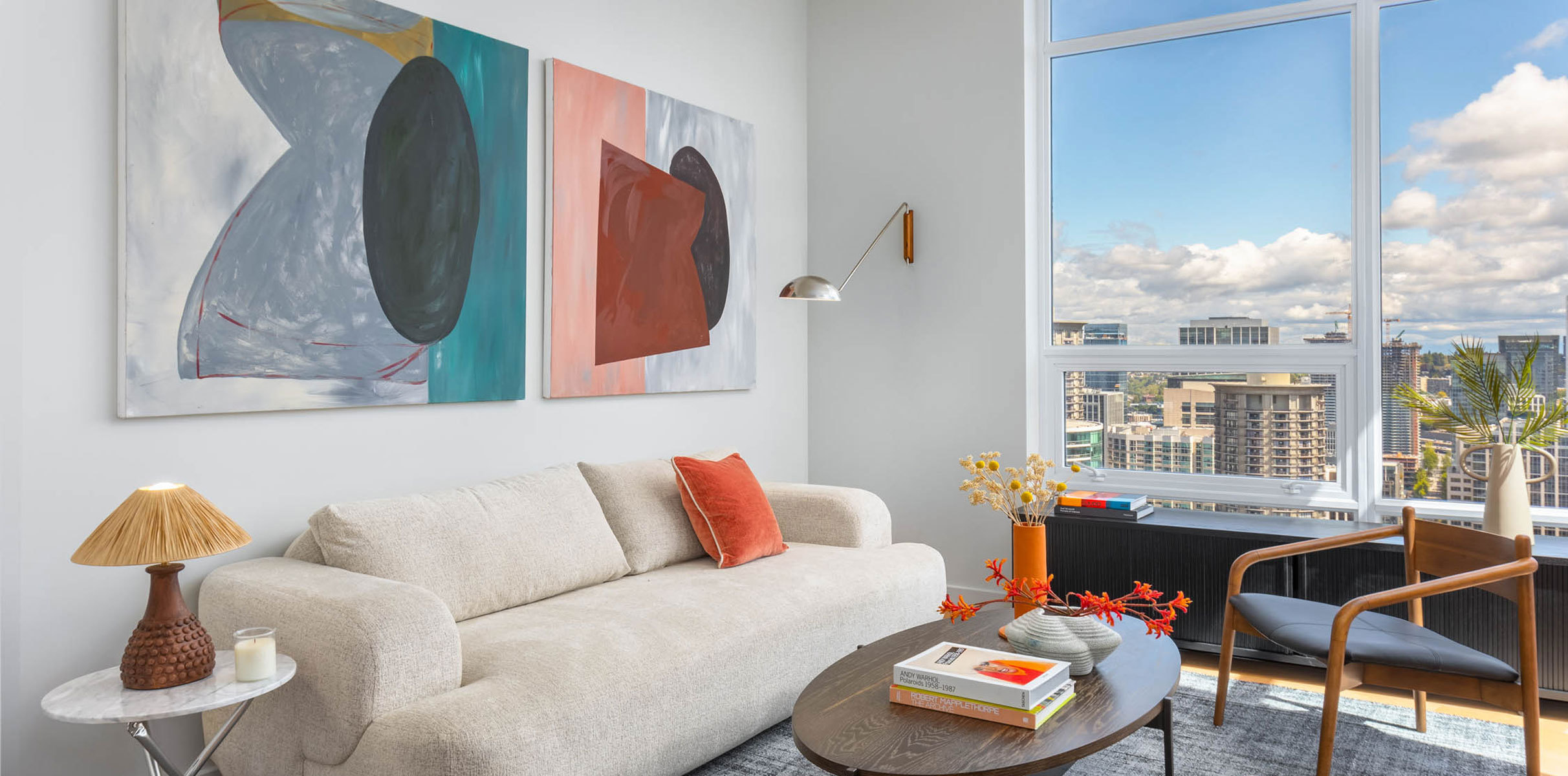 New condominiums for sale in downtown Seattle, WA The Emerald